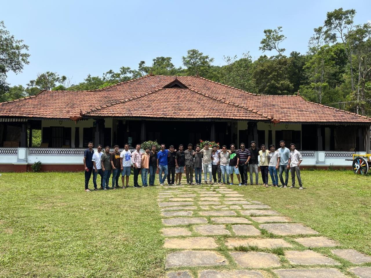 Highland Estate Hotel Sakleshpur Exterior photo